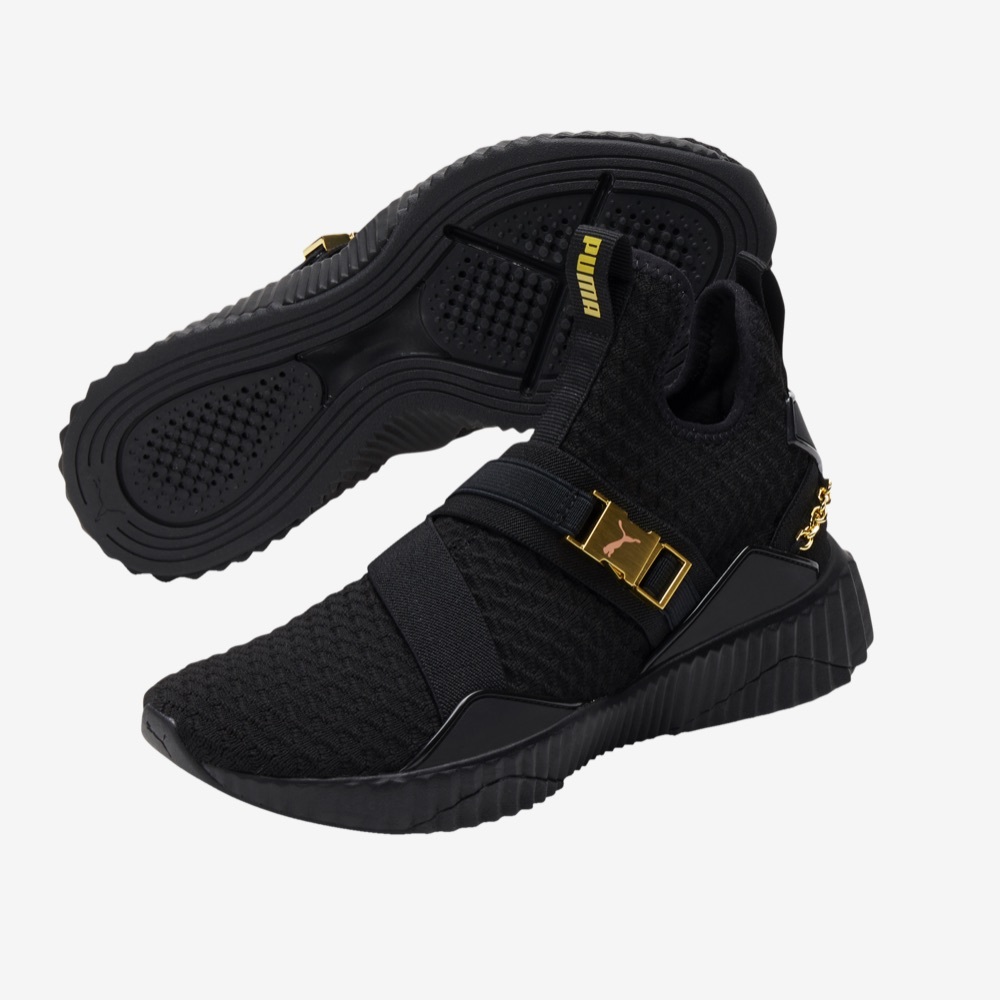 Defy Pumas